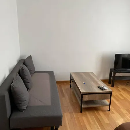 Alojamiento En El Centro De Апартаменты *