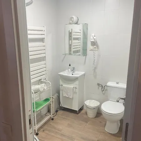 Alojamiento En El Centro De Толедо