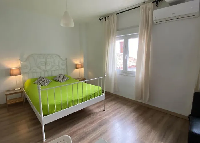 En El Centro De Apartamento Toledo